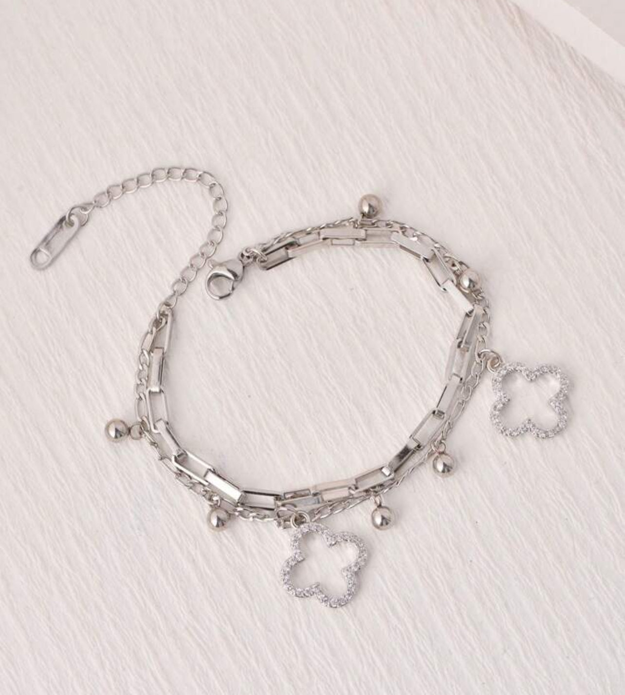 Clover charm
