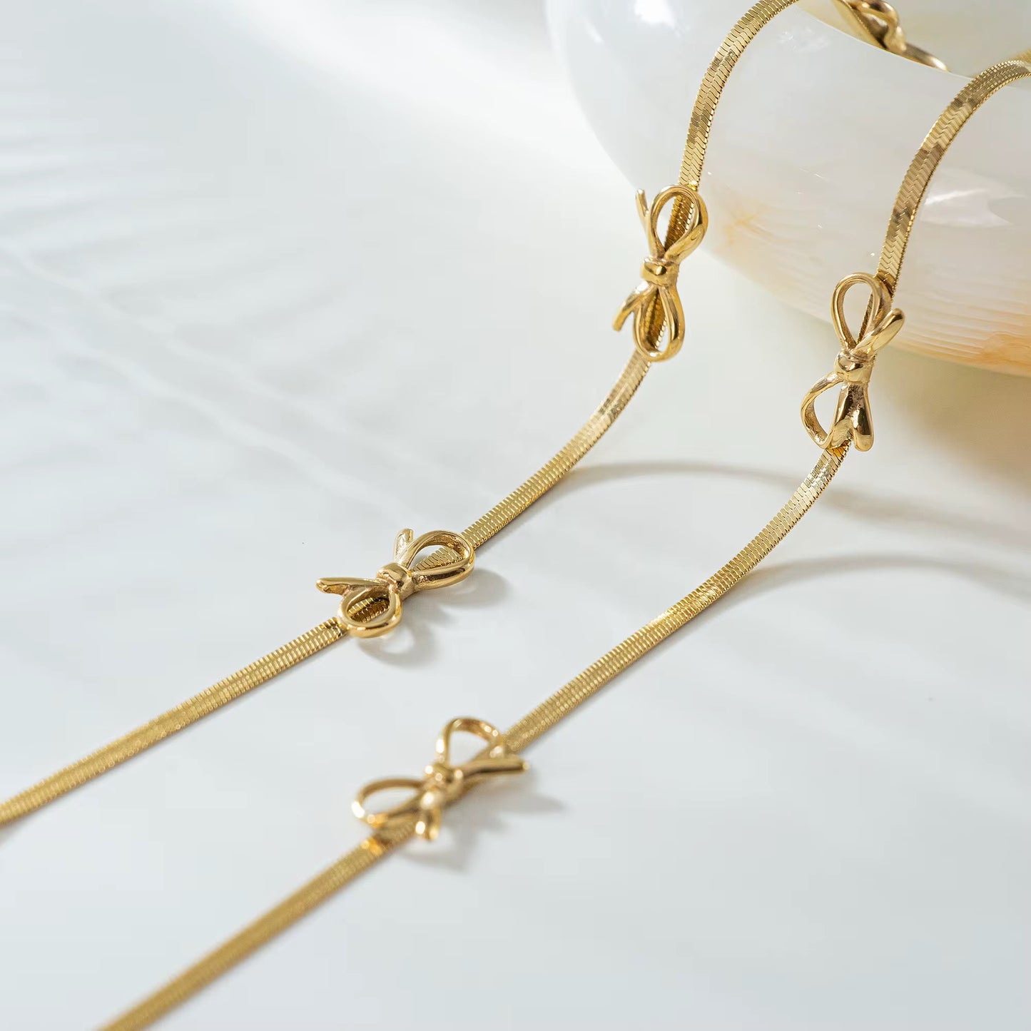 Dainty Knot Necklace